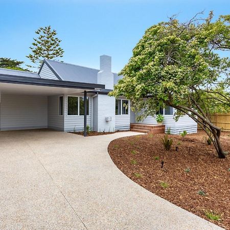 Molly'S Beach House: Villa Blairgowrie Exterior photo